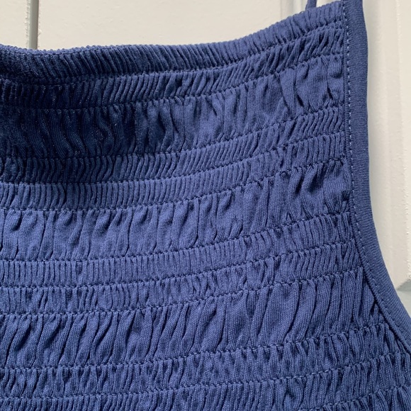 Fashionable smocking knit top - Picture 3 of 8